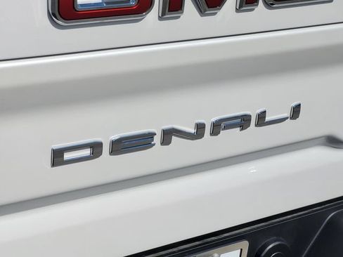 Used 2024 GMC Sierra 2500 Denali w/ Denali Reserve Package AWD/4WD image 9