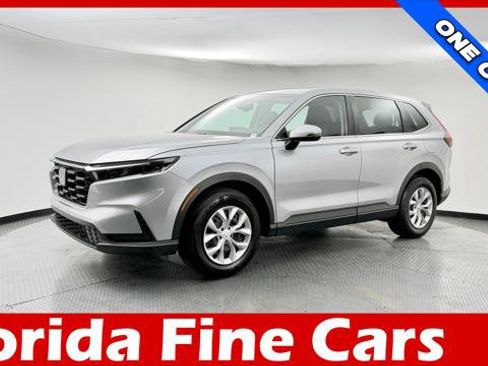 Used 2023 Honda CR-V LX image 1