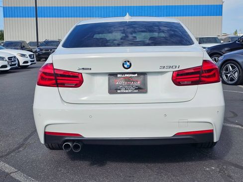 Used 2017 BMW 330i xDrive Sedan AWD/4WD image 4