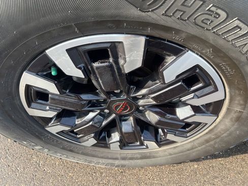 Certified 2023 Nissan Frontier PRO-4X w/ Technology Package image 43