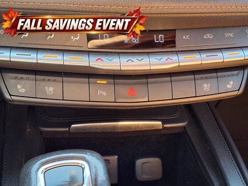 Used 2019 Cadillac XT4 Premium Luxury FWD image 17