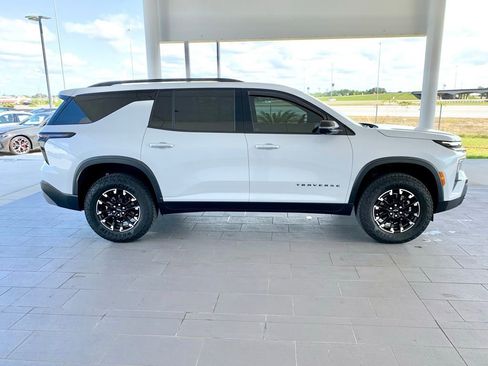 Used 2026 Chevrolet Traverse Z71 w/ Driver Confidence Package AWD/4WD image 5