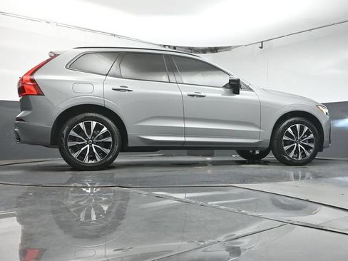 Used 2024 Volvo XC60 B5 Core AWD/4WD image 41