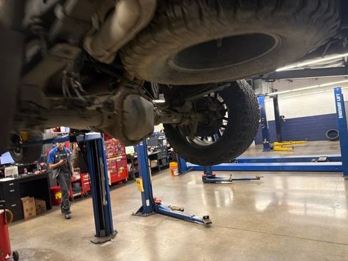 Used 2017 Ford F150 Raptor w/ Equipment Group 802A Luxury AWD/4WD image 7