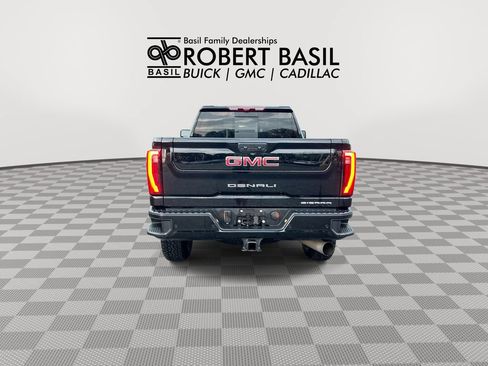 Used 2024 GMC Sierra 2500 Denali w/ Denali Reserve Package AWD/4WD image 7
