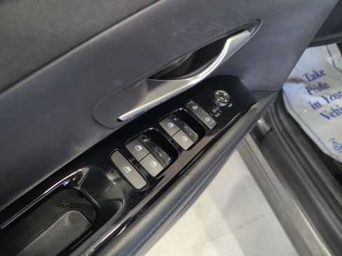 Used 2023 Hyundai Tucson Limited image 12