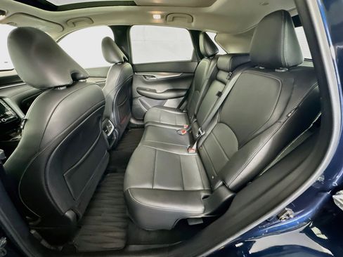Used 2023 INFINITI QX50 Luxe w/ Accent Package FWD image 29