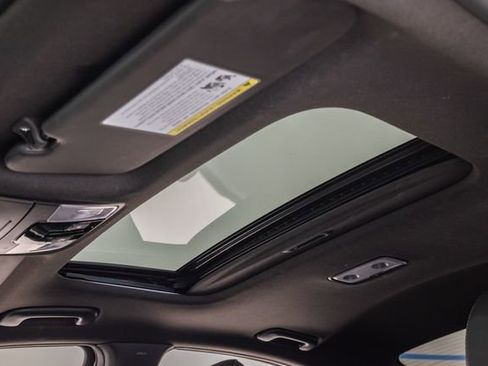 Used 2023 Kia Forte GT-Line w/ GT-Line Premium Package FWD image 9