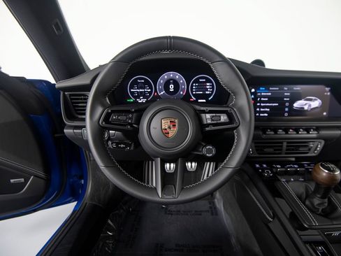 Certified 2025 Porsche 911 Carrera RWD image 17
