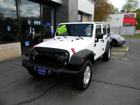 Used 2017 Jeep Wrangler Unlimited Sport w/ Quick Order Package 24S image 4