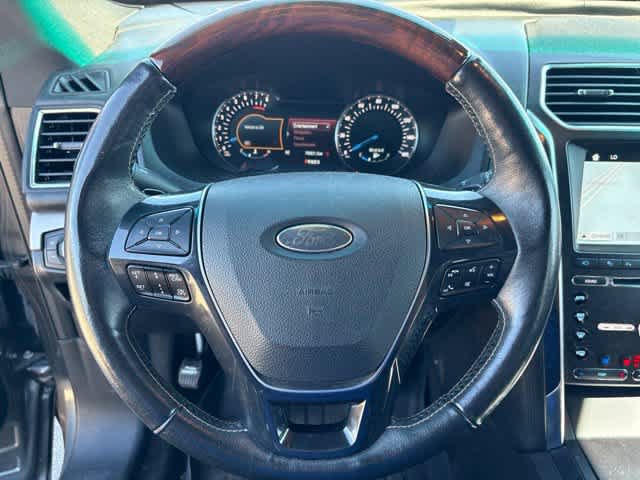 Used 2017 Ford Explorer Platinum AWD/4WD image 14