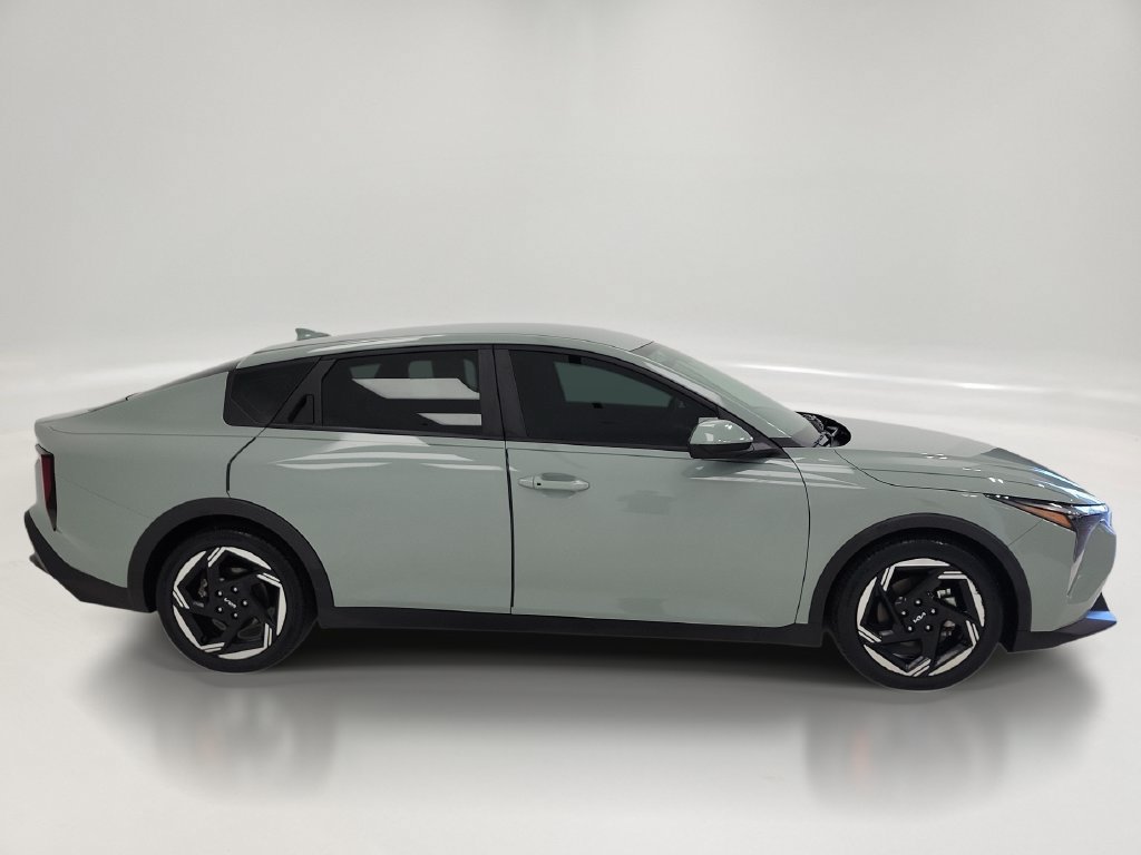 Used 2025 Kia K4 EX FWD image 4