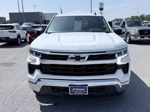 Used 2023 Chevrolet Silverado 1500 LT w/ Safety Package RWD image 3