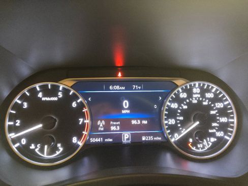 Used 2021 Nissan Sentra SR FWD image 23