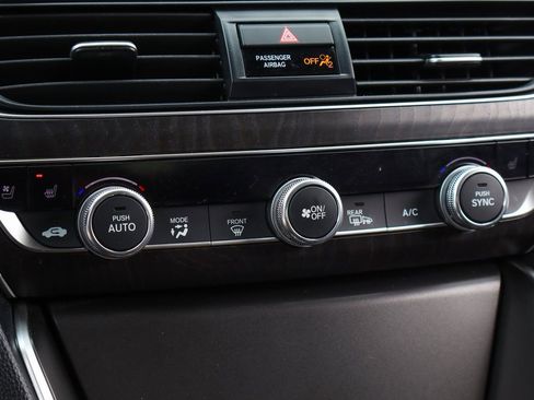 Used 2022 Honda Accord Touring image 32