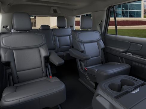 New 2026 Ford Expedition Active AWD/4WD image 11