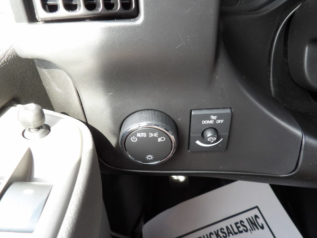 Used 2025 GMC Savana 2500 w/ Driver Convenience Package RWD image 19