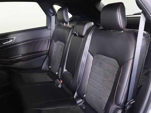 Used 2024 Ford Edge ST-Line AWD/4WD image 30