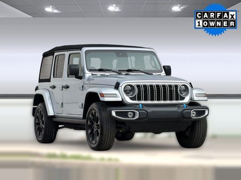 Used 2024 Jeep Wrangler Unlimited Sahara AWD/4WD image 7