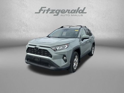 Used 2019 Toyota RAV4 XLE w/ All Weather Liner Package image 3