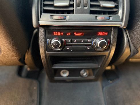 Used 2016 BMW X5 M image 15