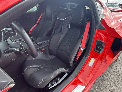 Used 2025 Chevrolet Corvette Stingray Preferred Cpe w/ Z51 Performance Package image 12