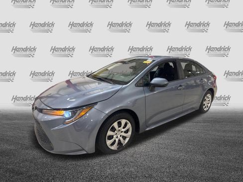 Used 2021 Toyota Corolla LE FWD image 16