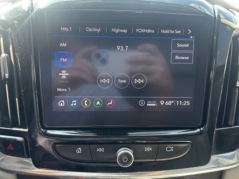 Used 2020 Chevrolet Traverse LT w/ LT Premium Package AWD/4WD image 29