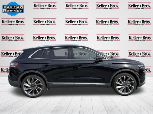 Used 2023 Lincoln Nautilus Reserve w/ Equipment Group 202A image 8