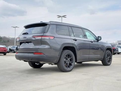 New 2025 Jeep Grand Cherokee L Altitude AWD/4WD image 10