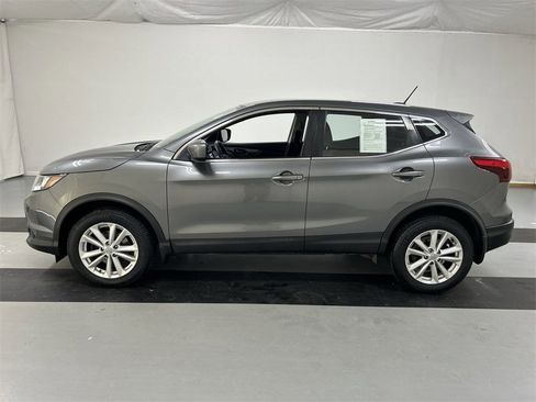Used 2018 Nissan Rogue Sport S w/ S Appearance Package image 5