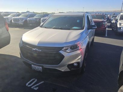 Used 2021 Chevrolet Traverse LT