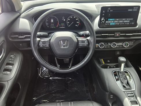 Used 2025 Honda HR-V EX-L image 13