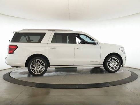 Used 2023 Ford Expedition Max Platinum image 6