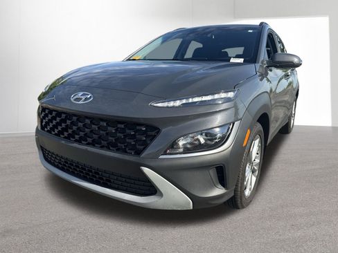 Used 2023 Hyundai Kona SEL AWD/4WD image 32