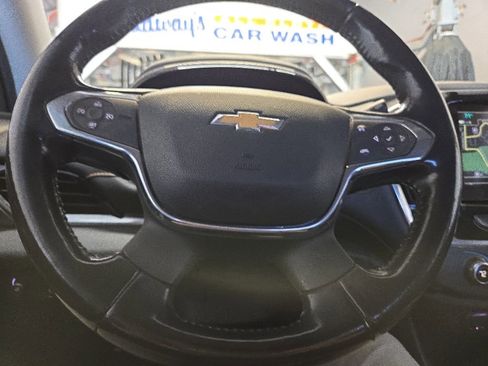 Used 2018 Chevrolet Traverse LT AWD/4WD image 19