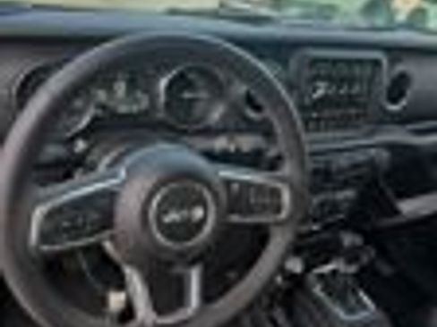 Used 2023 Jeep Wrangler Unlimited Sahara AWD/4WD image 12