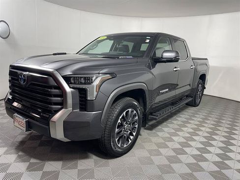 Used 2024 Toyota Tundra Limited AWD/4WD image 3