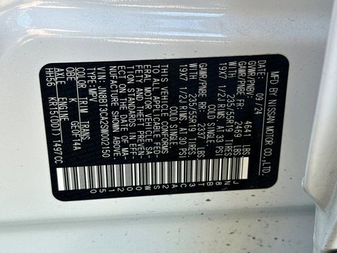 Used 2025 Nissan Rogue SL FWD image 25
