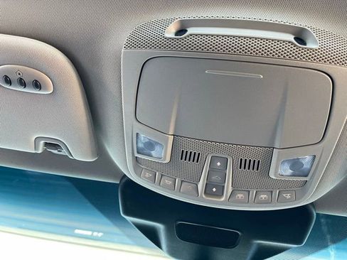 Used 2019 Lincoln Nautilus Reserve image 21