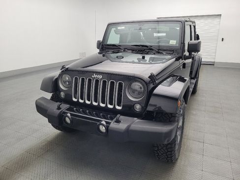 Used 2016 Jeep Wrangler Unlimited Sahara w/ Connectivity Group image 15