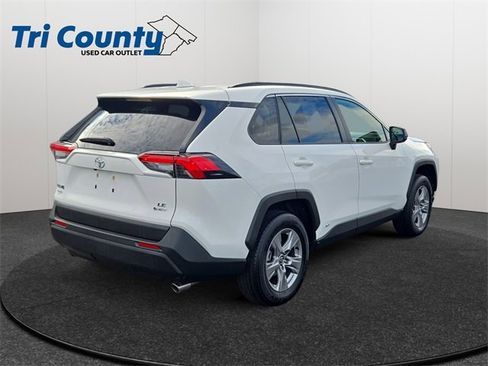 Certified 2025 Toyota RAV4 LE image 8