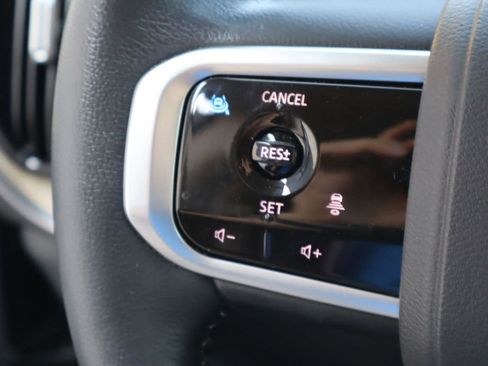 Used 2025 Nissan Armada Platinum RWD image 14