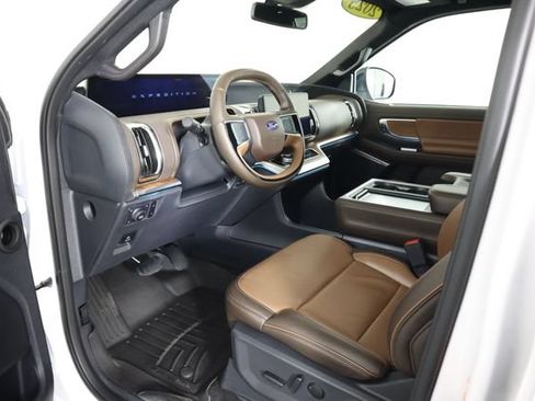Used 2025 Ford Expedition Max King Ranch AWD/4WD image 33