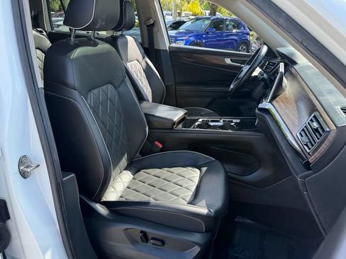 Used 2024 Volkswagen Atlas SEL Premium R-Line AWD/4WD image 22