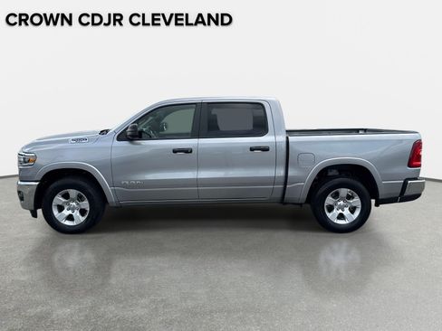 Used 2025 RAM 1500 Big Horn AWD/4WD image 7
