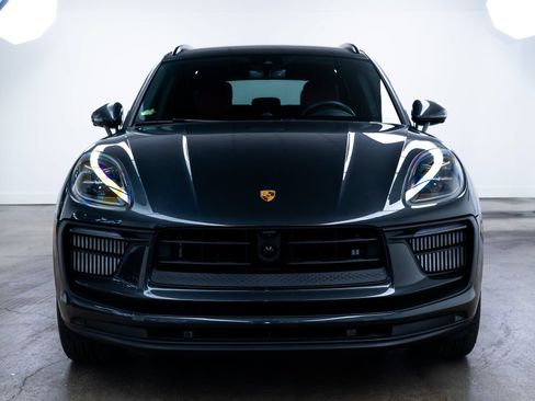 Used 2024 Porsche Macan S AWD/4WD image 2