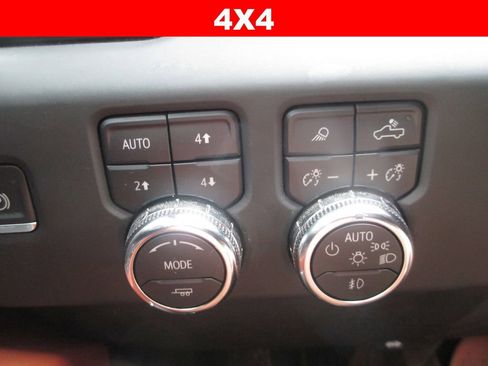 Used 2024 GMC Sierra 1500 Denali Ultimate AWD/4WD image 33