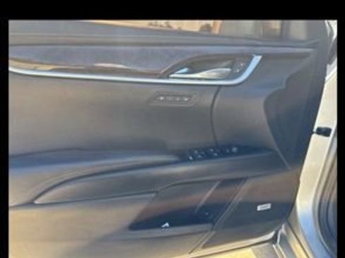 Used 2017 Cadillac XTS Luxury image 13