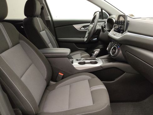Used 2024 Chevrolet Blazer LT w/ Convenience Package FWD image 21